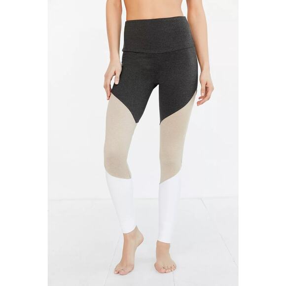 Onzie x Urban Outfitters Colorblock Track Legging in Gray/Cream/White - Picture 3 of 7